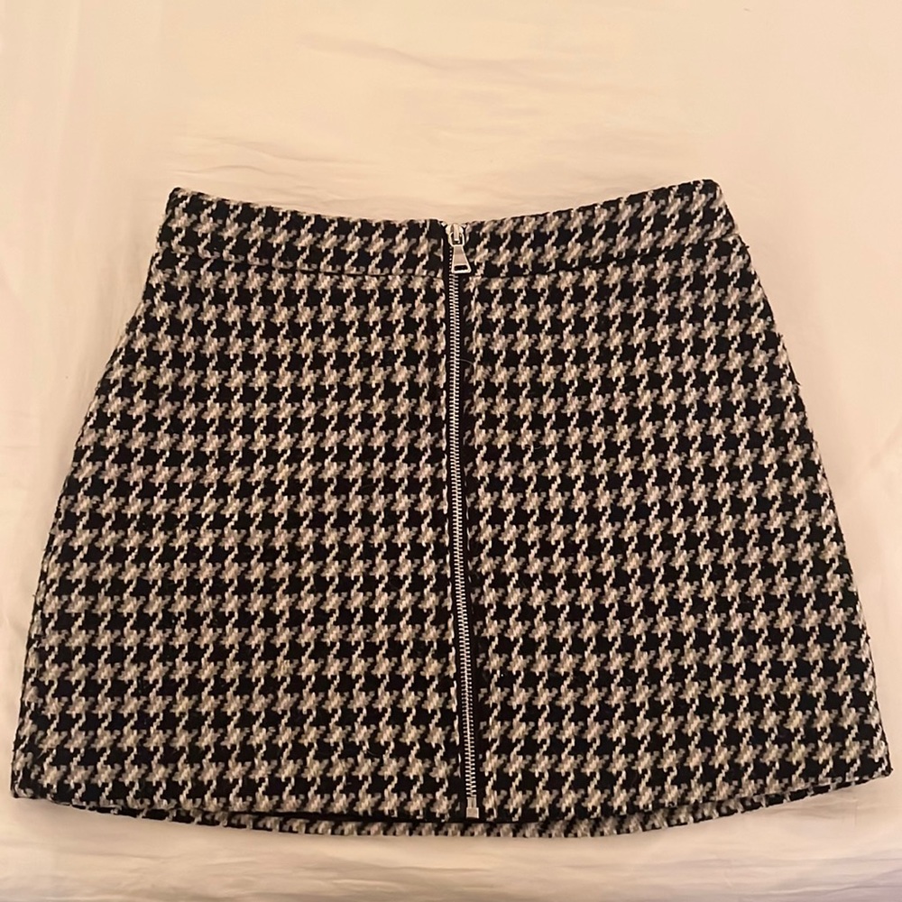 Express houndstooth skirt